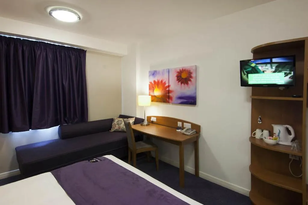 Premier Inn London Barking-1