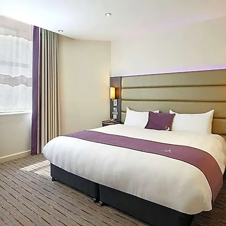 Premier Inn London Barking-2